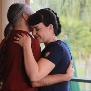 Meet your Posher, Caitlin